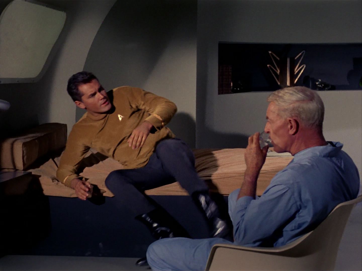 ariane179254_StarTrek_1x11_TheMenageriePart1_2409.jpg