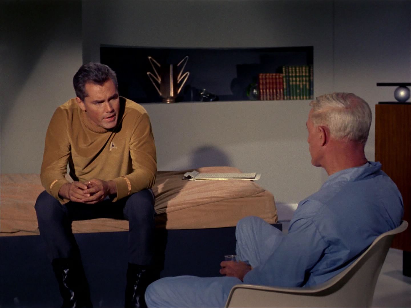 ariane179254_StarTrek_1x11_TheMenageriePart1_2415.jpg