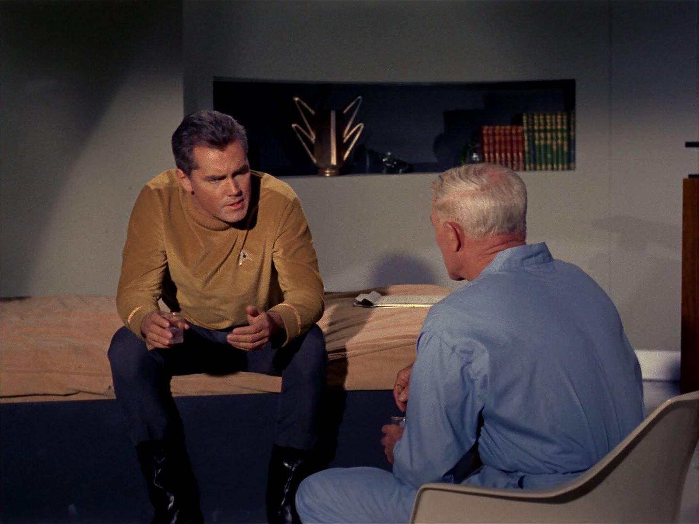 ariane179254_StarTrek_1x11_TheMenageriePart1_2426.jpg