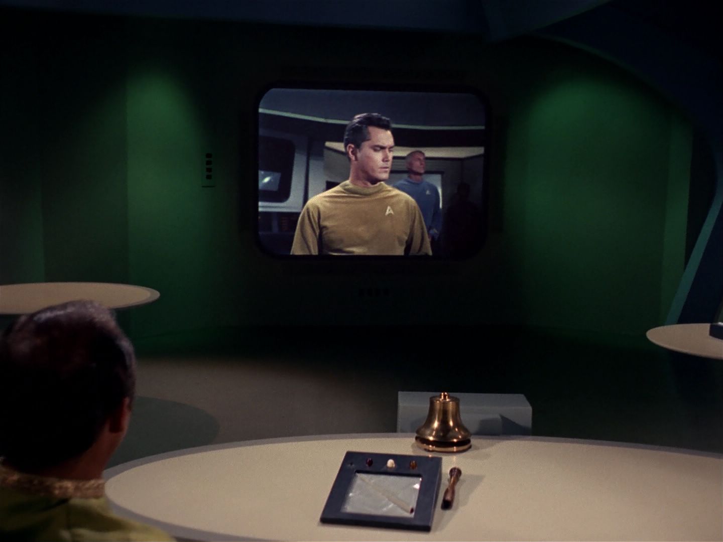 ariane179254_StarTrek_1x11_TheMenageriePart1_2527.jpg