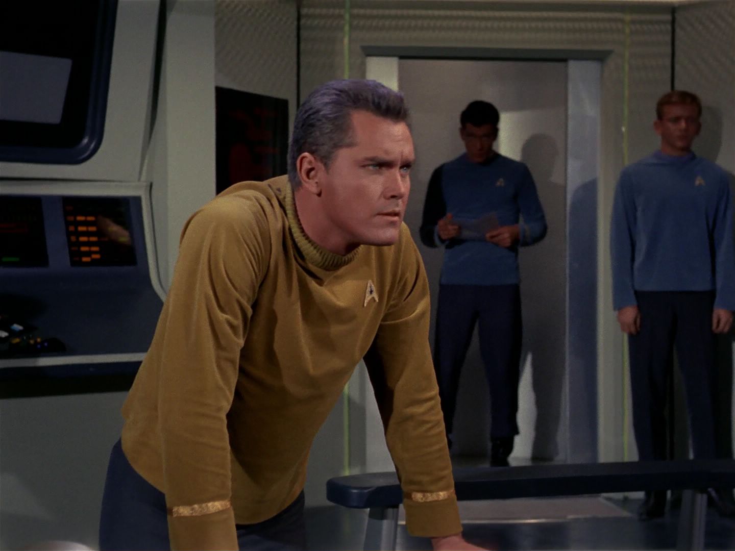 ariane179254_StarTrek_1x11_TheMenageriePart1_2671.jpg