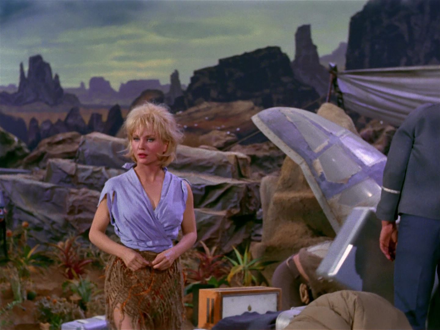 ariane179254_StarTrek_1x11_TheMenageriePart1_3028.jpg