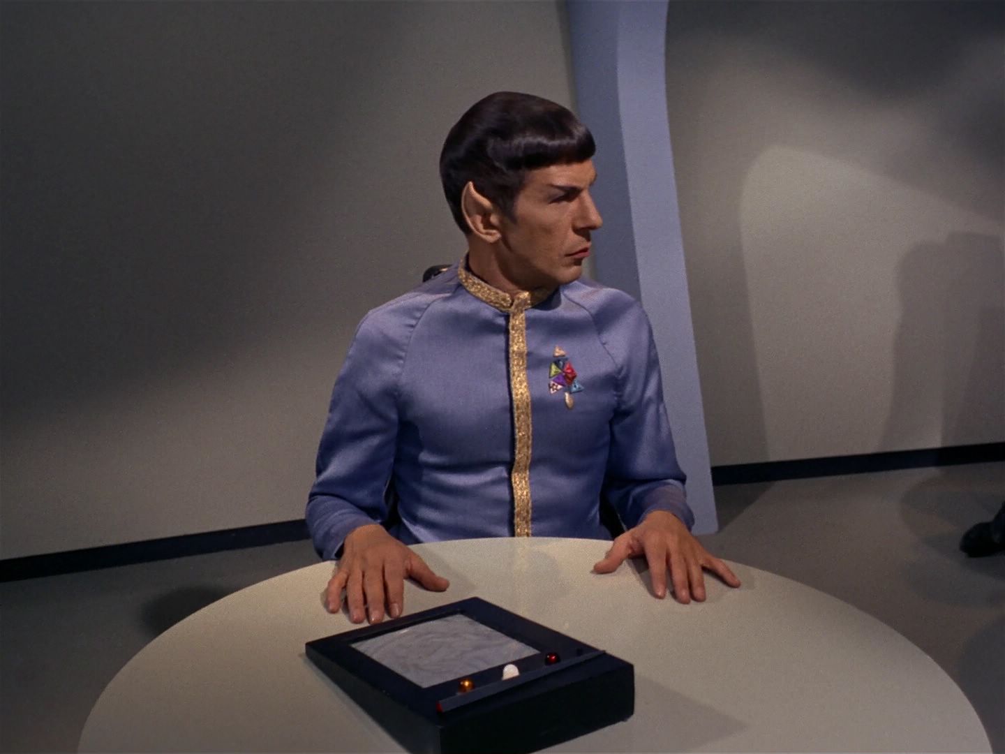 ariane179254_StarTrek_1x11_TheMenageriePart1_3336.jpg
