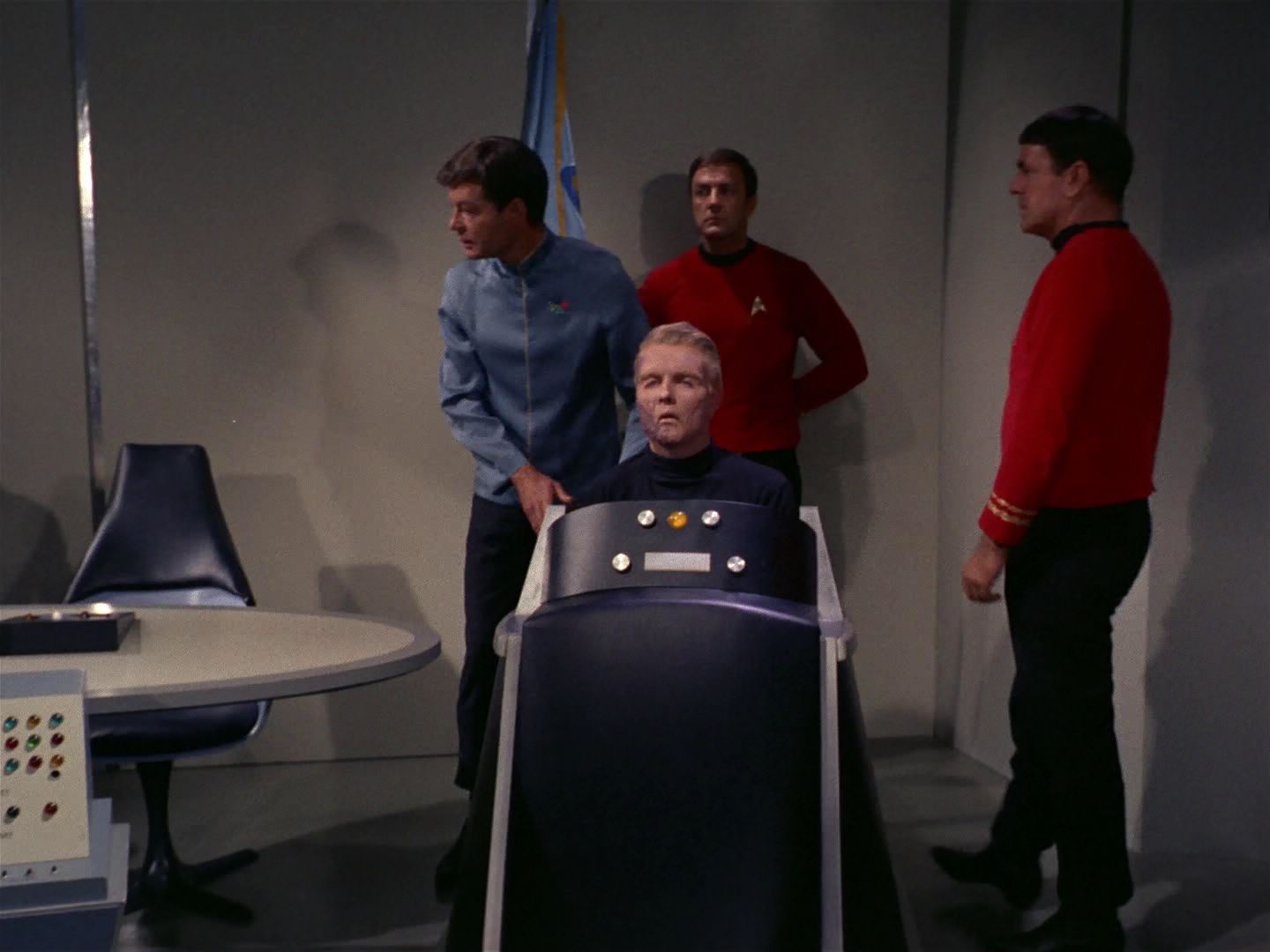 ariane179254_StarTrek_1x11_TheMenageriePart1_3378.jpg