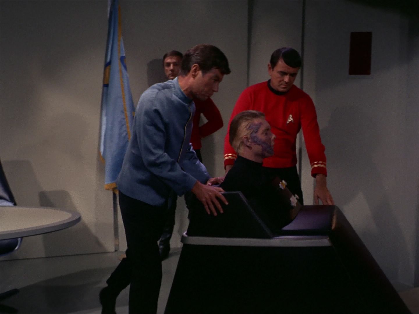 ariane179254_StarTrek_1x11_TheMenageriePart1_3382.jpg