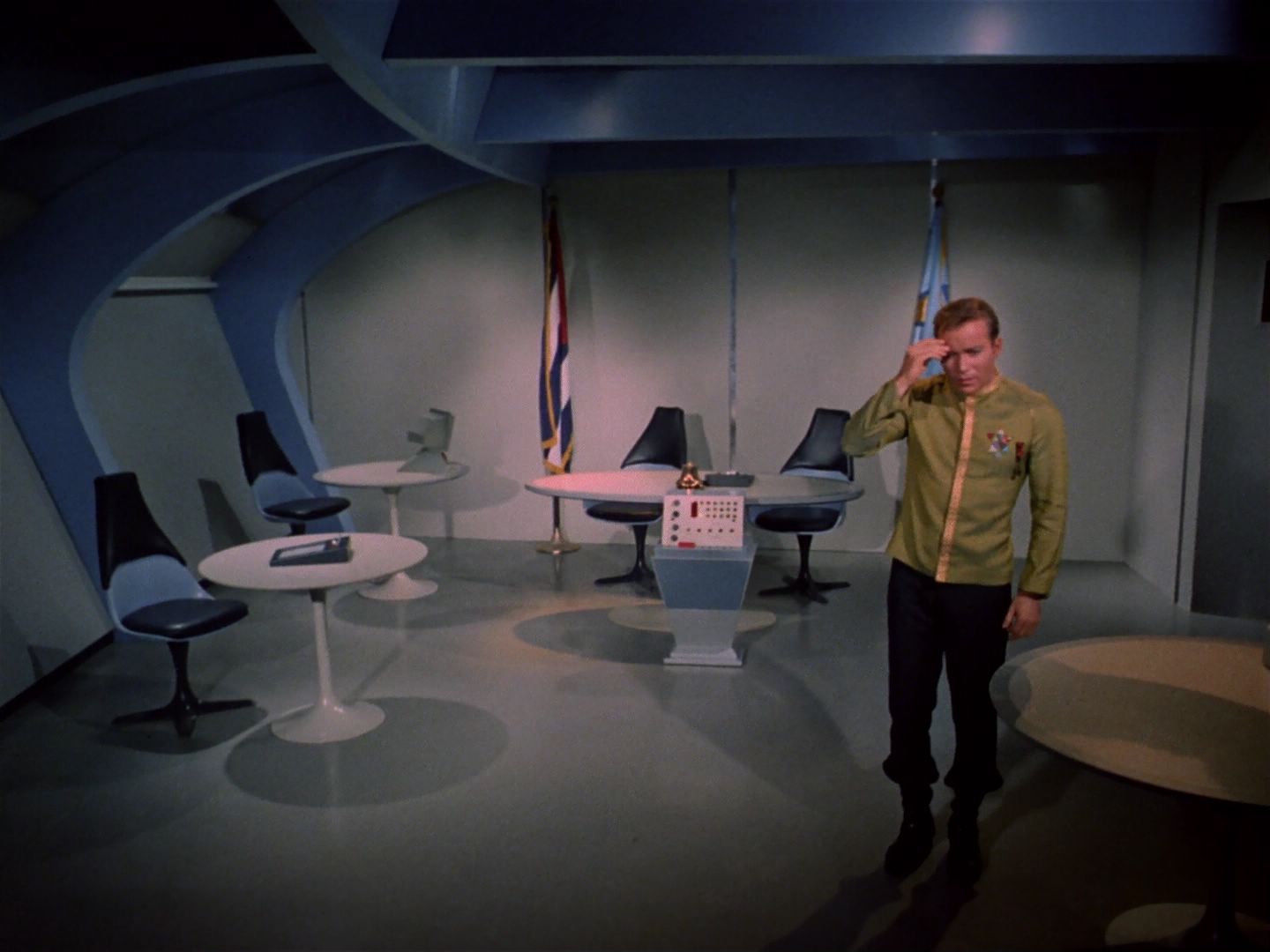 ariane179254_StarTrek_1x11_TheMenageriePart1_3470.jpg