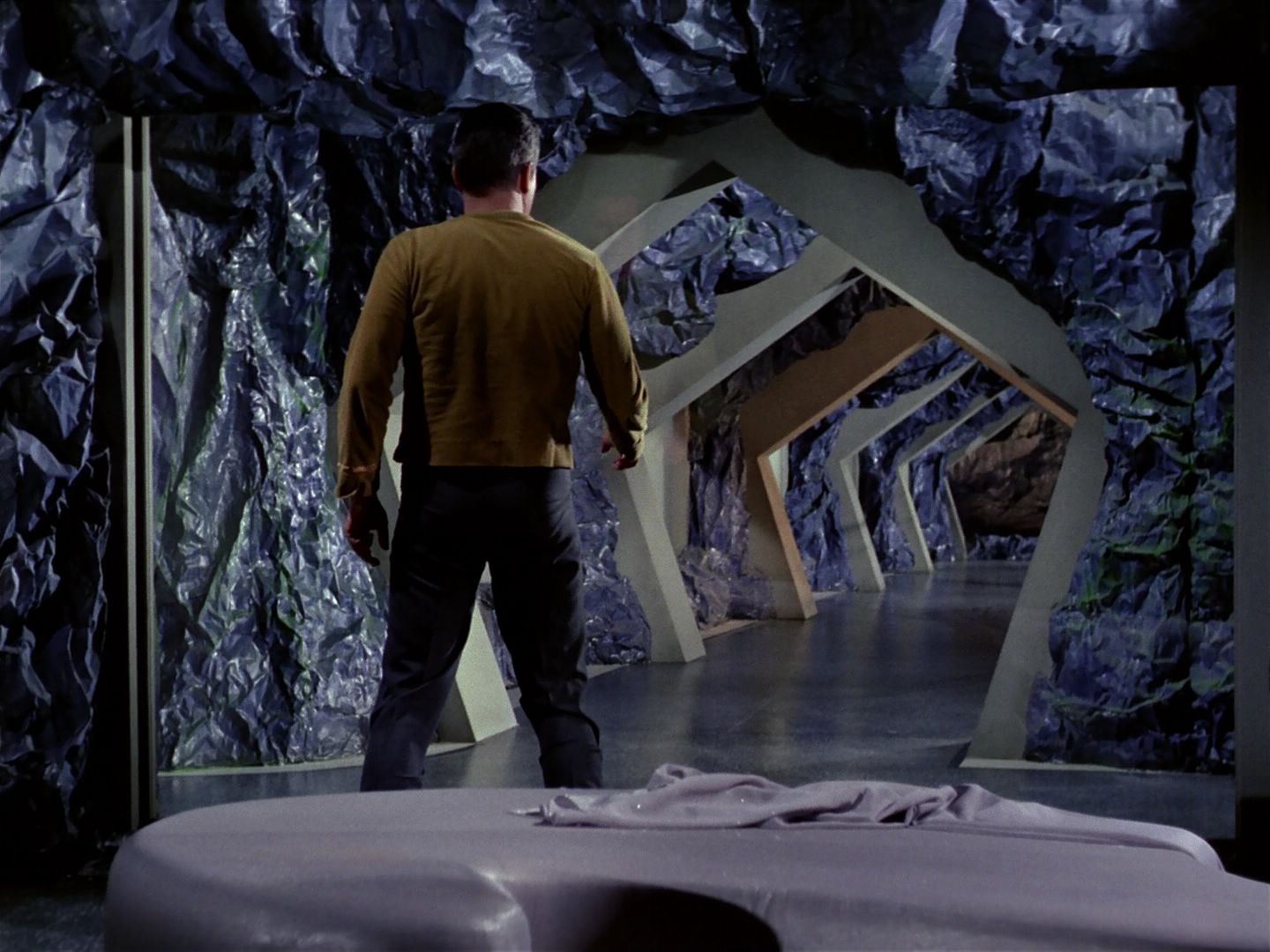 ariane179254_StarTrek_1x12_TheMenageriePart2_0309.jpg