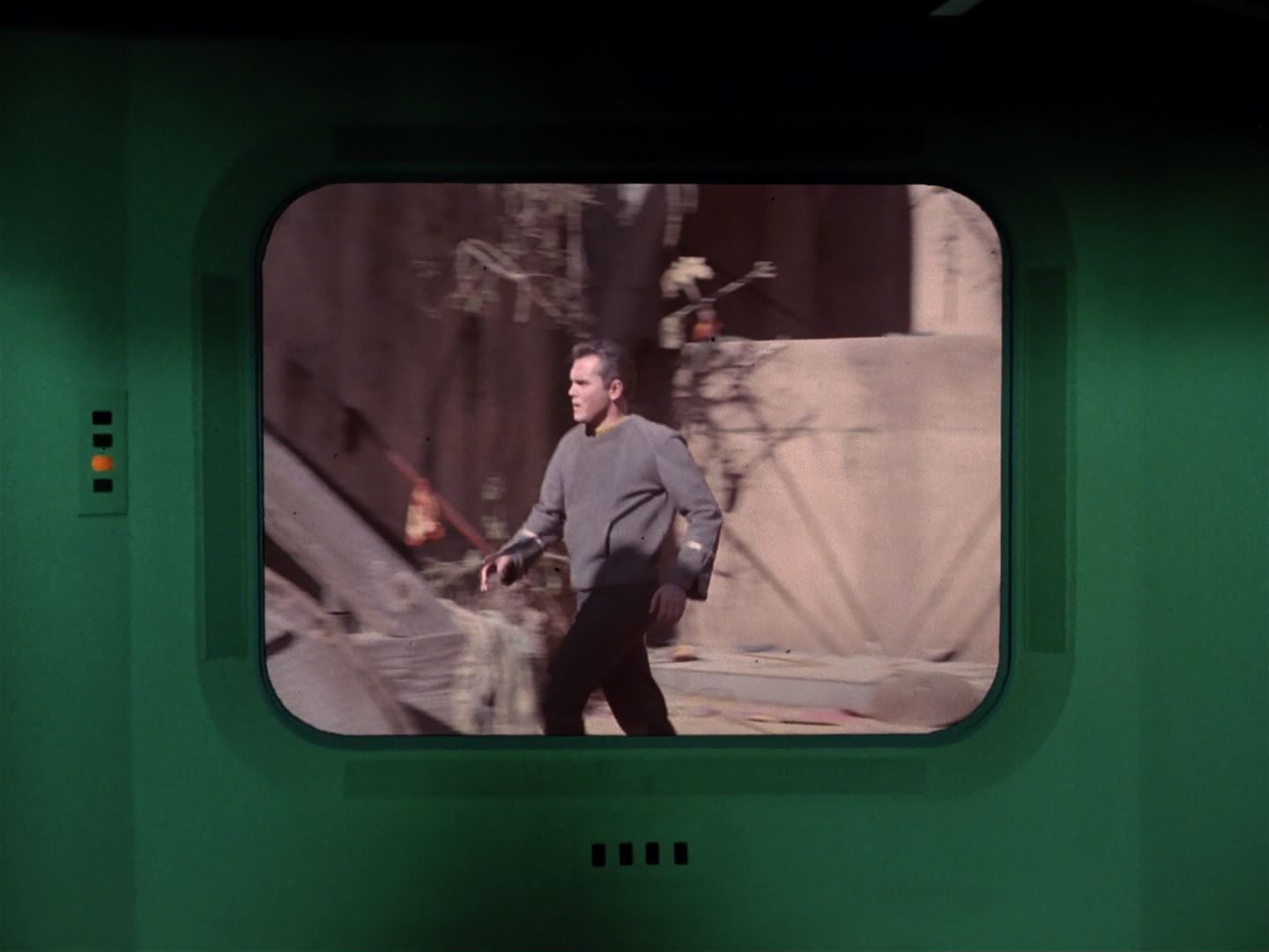 ariane179254_StarTrek_1x12_TheMenageriePart2_0686.jpg