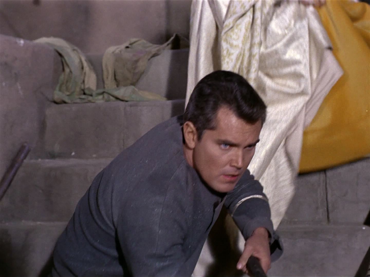 ariane179254_StarTrek_1x12_TheMenageriePart2_0805.jpg