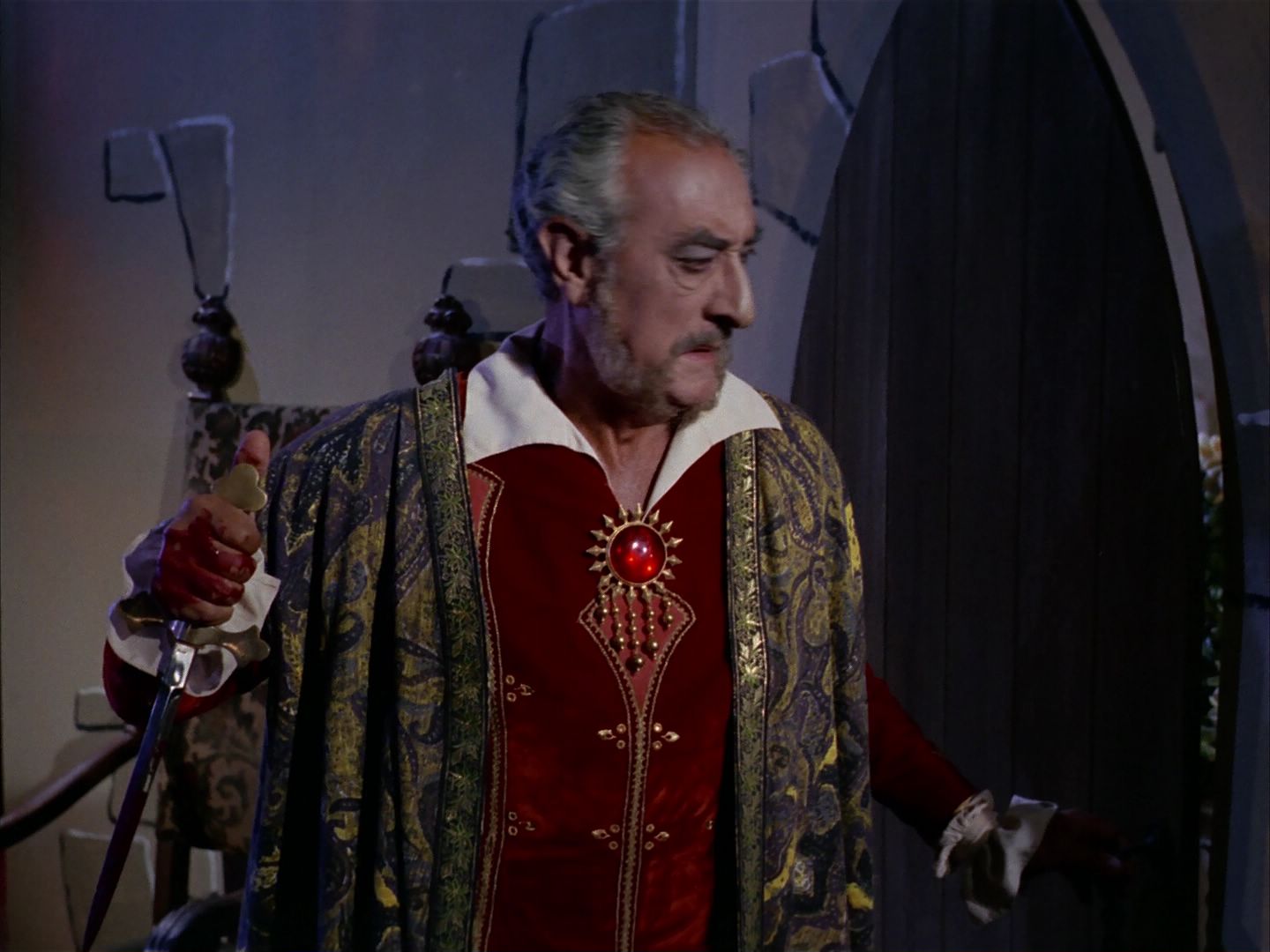 ariane179254_StarTrek_1x13_TheConscienceOfTheKing_0051.jpg