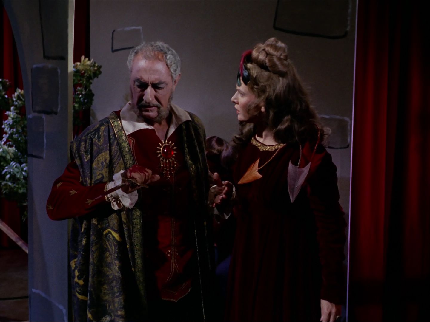 ariane179254_StarTrek_1x13_TheConscienceOfTheKing_0066.jpg