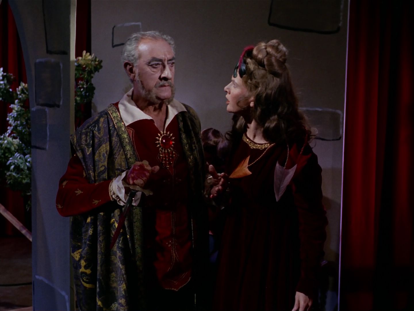 ariane179254_StarTrek_1x13_TheConscienceOfTheKing_0070.jpg