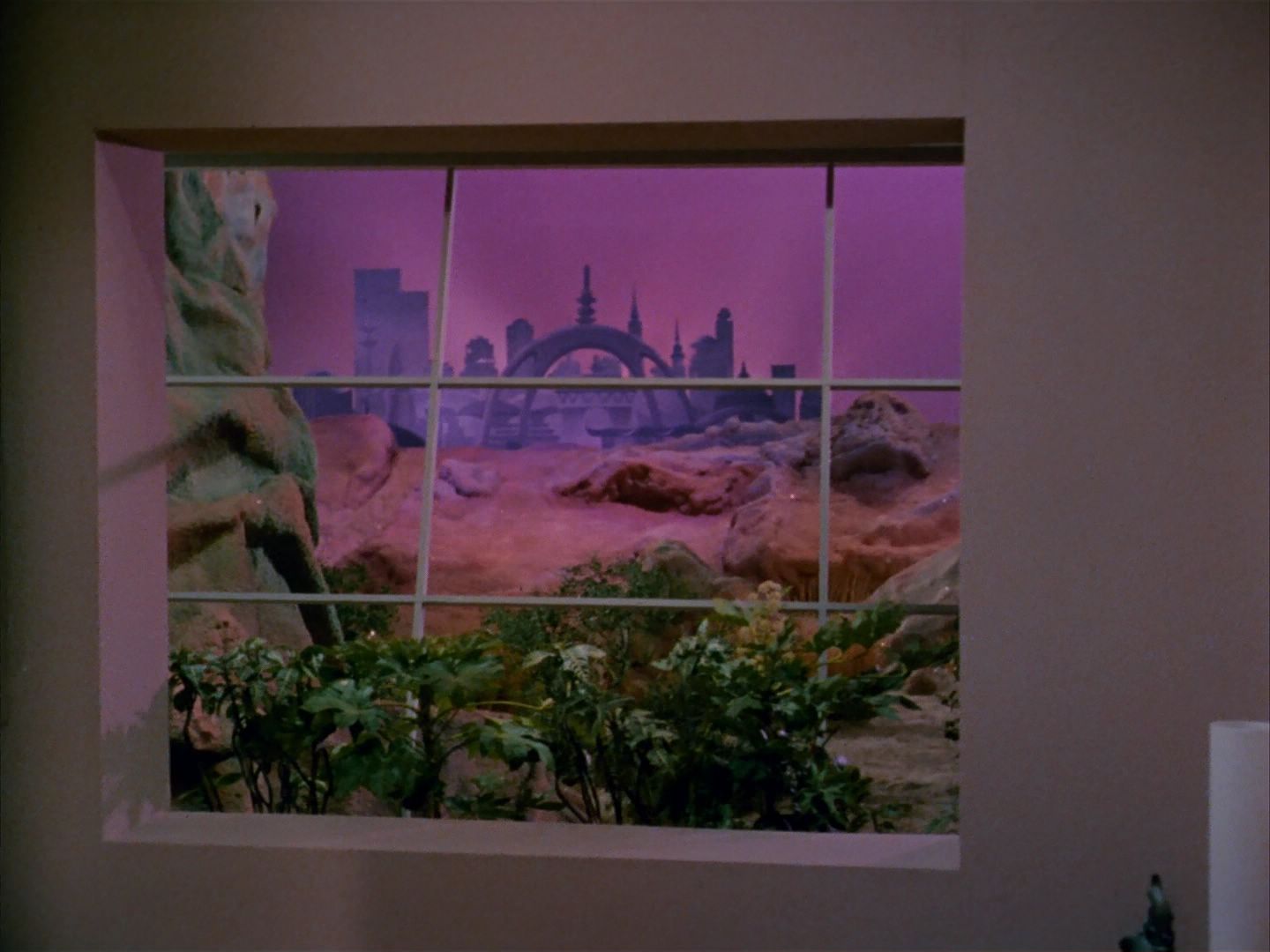 ariane179254_StarTrek_1x13_TheConscienceOfTheKing_0135.jpg