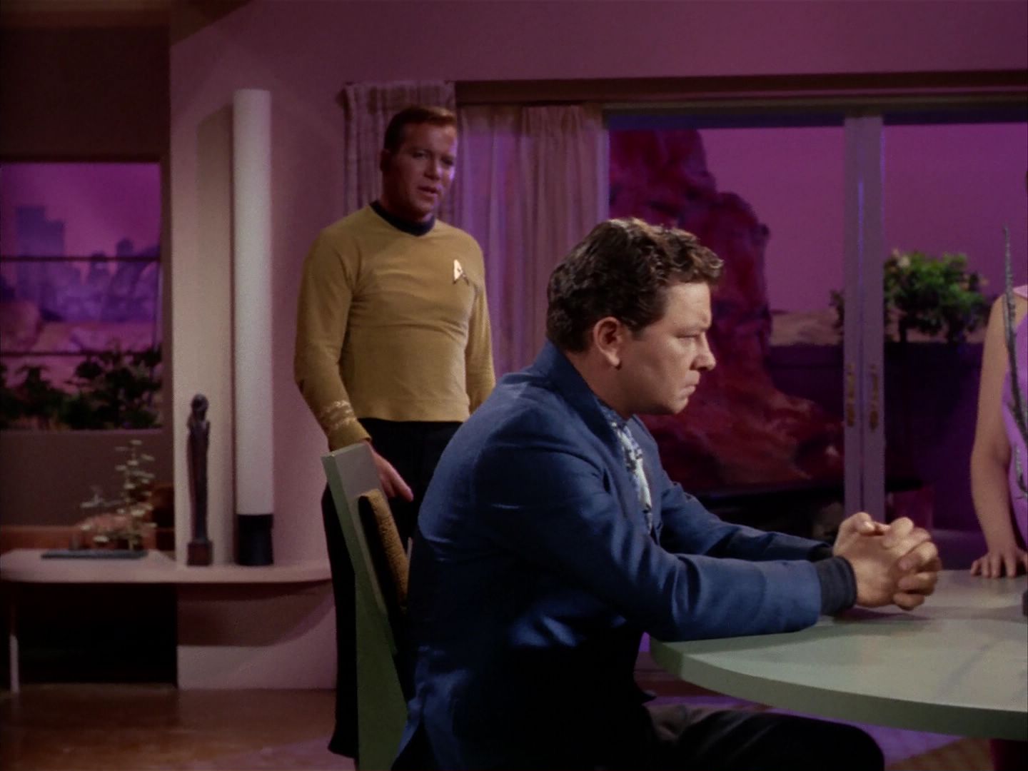 ariane179254_StarTrek_1x13_TheConscienceOfTheKing_0152.jpg
