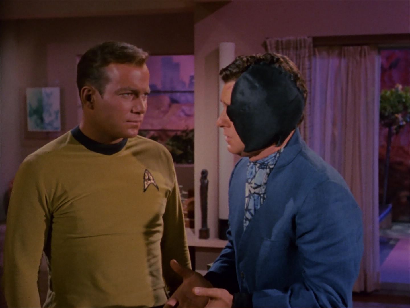 ariane179254_StarTrek_1x13_TheConscienceOfTheKing_0235.jpg
