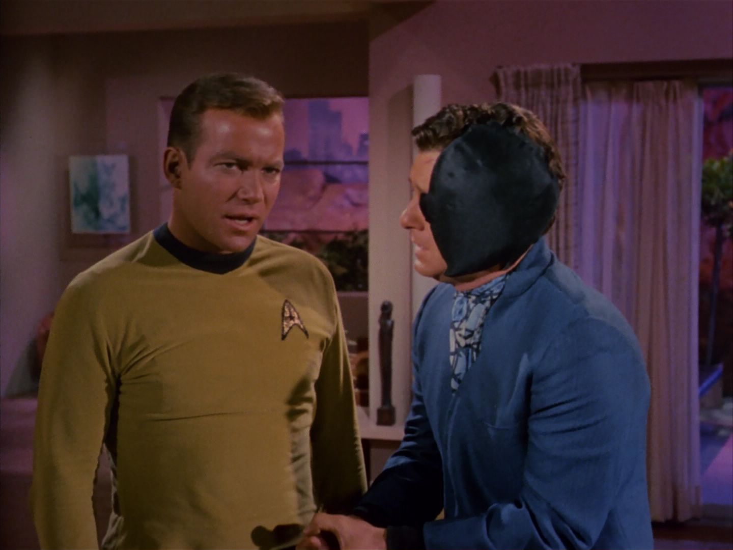 ariane179254_StarTrek_1x13_TheConscienceOfTheKing_0241.jpg