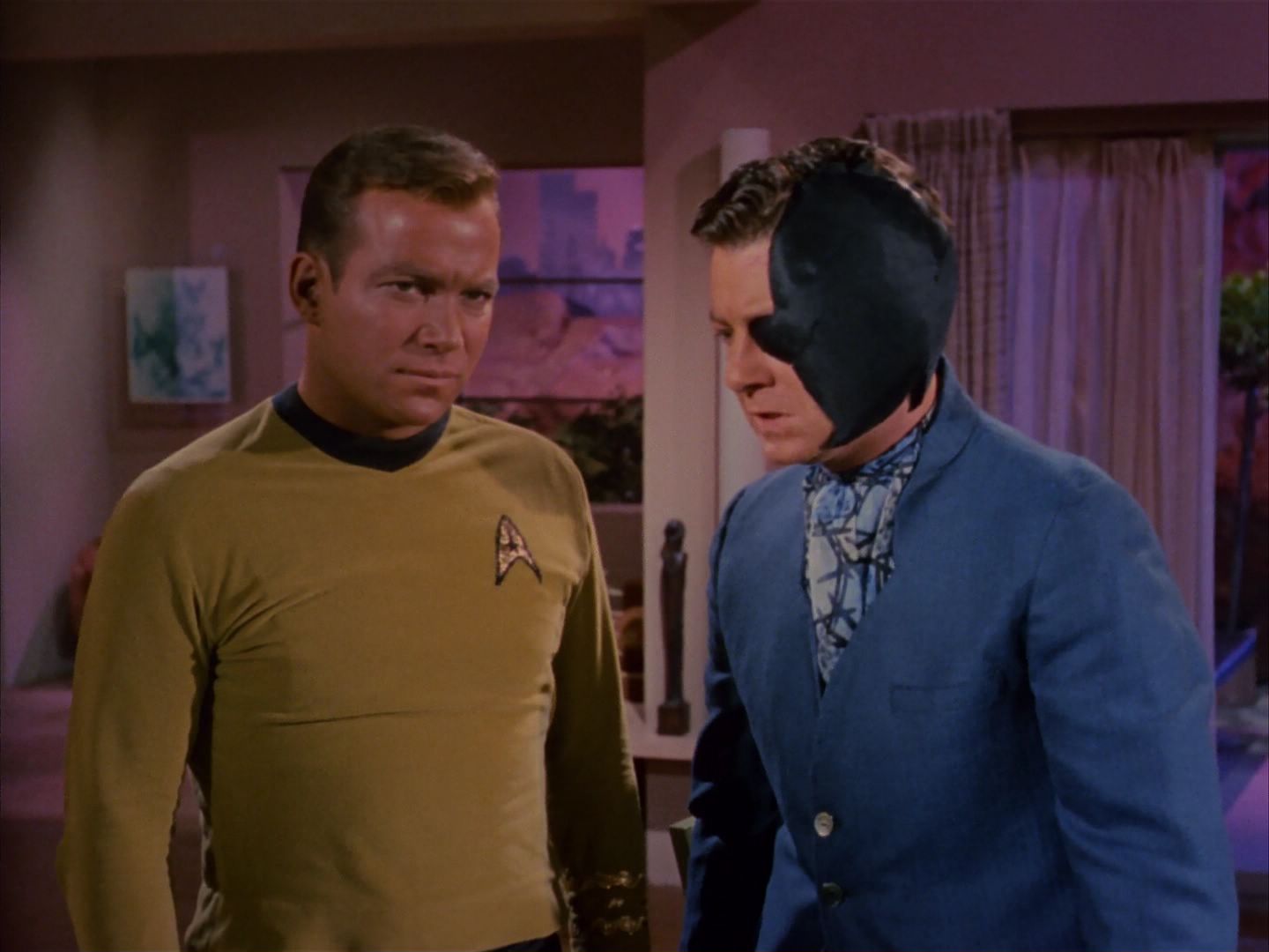 ariane179254_StarTrek_1x13_TheConscienceOfTheKing_0245.jpg