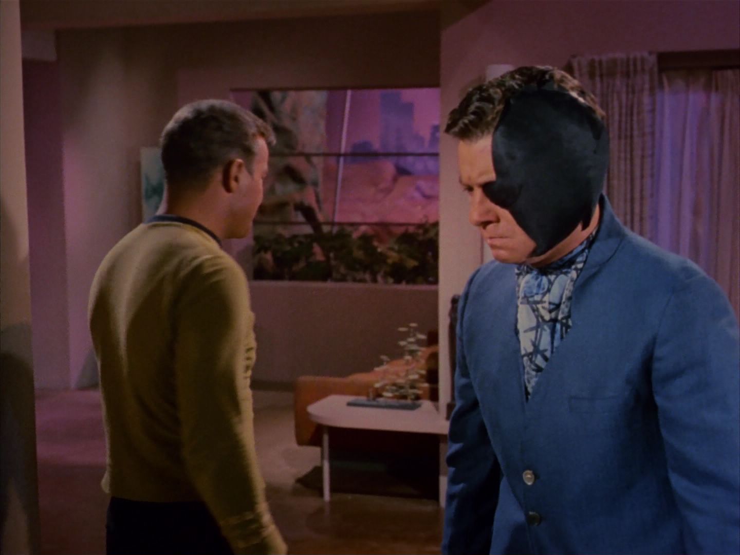 ariane179254_StarTrek_1x13_TheConscienceOfTheKing_0268.jpg