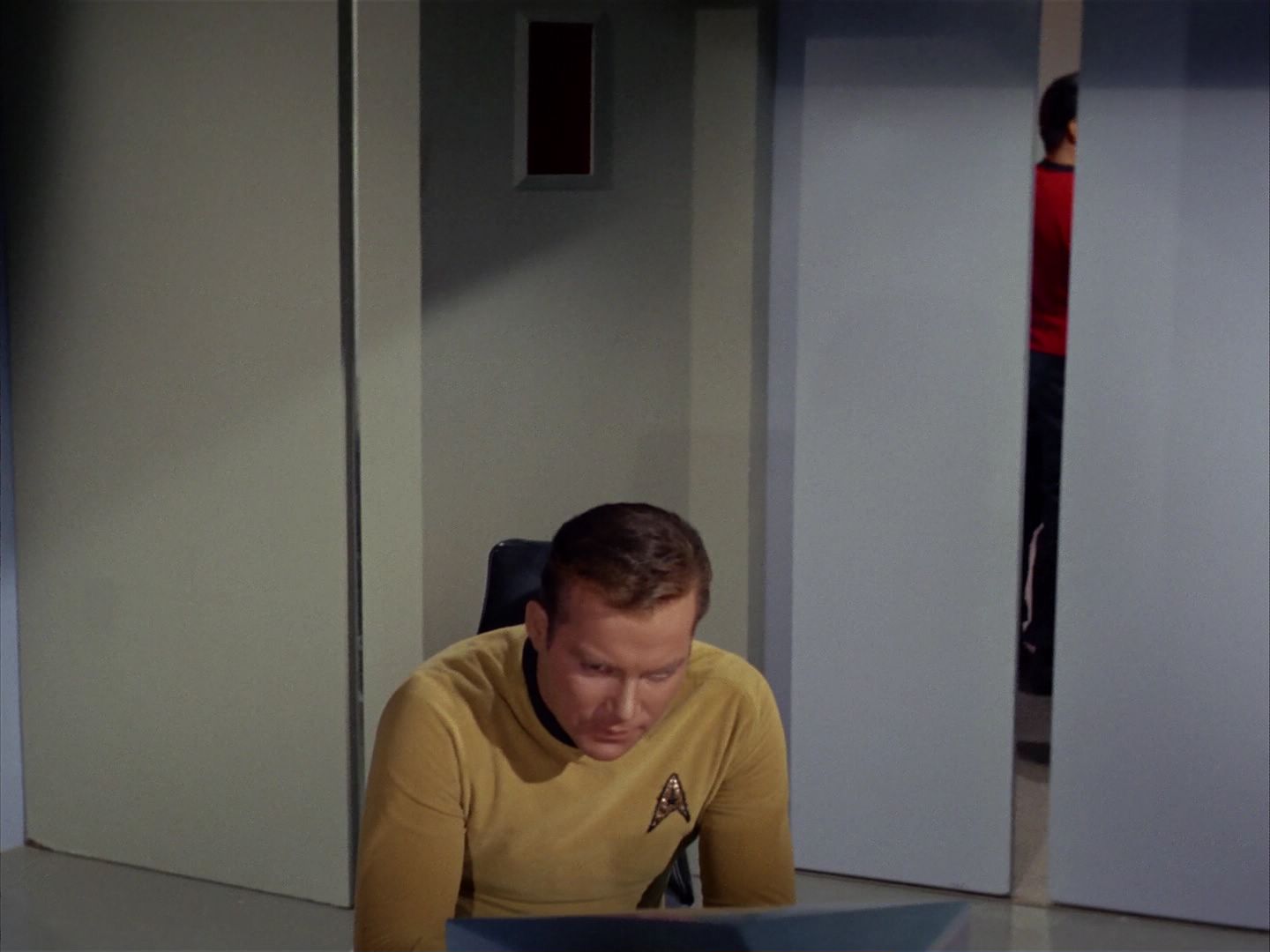 ariane179254_StarTrek_1x13_TheConscienceOfTheKing_0427.jpg