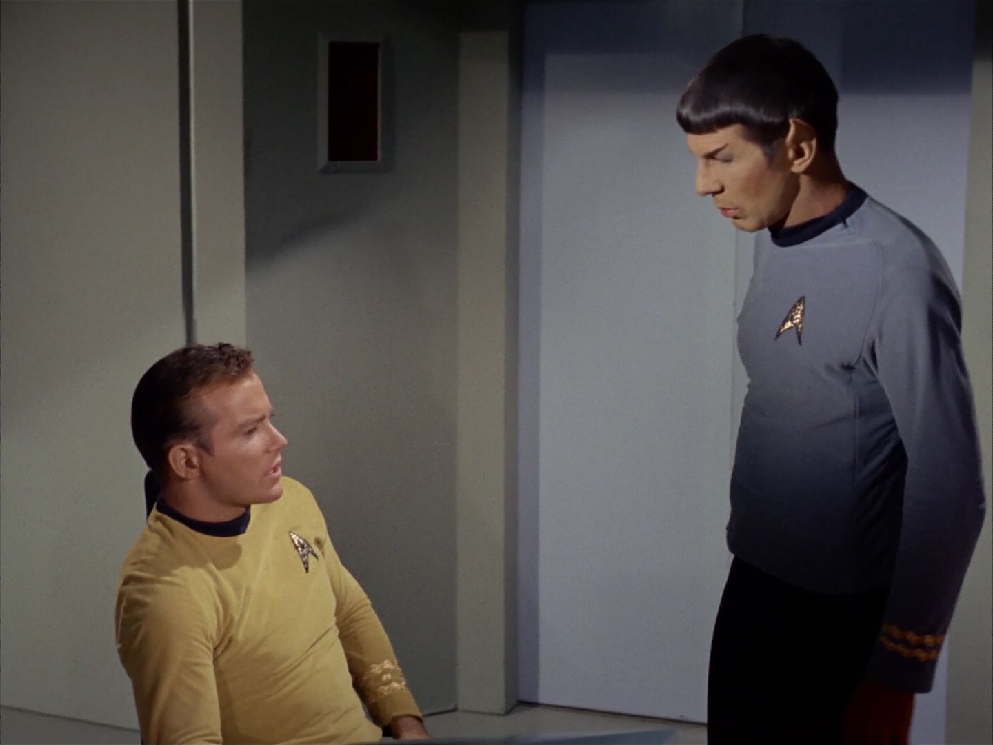 ariane179254_StarTrek_1x13_TheConscienceOfTheKing_0435.jpg
