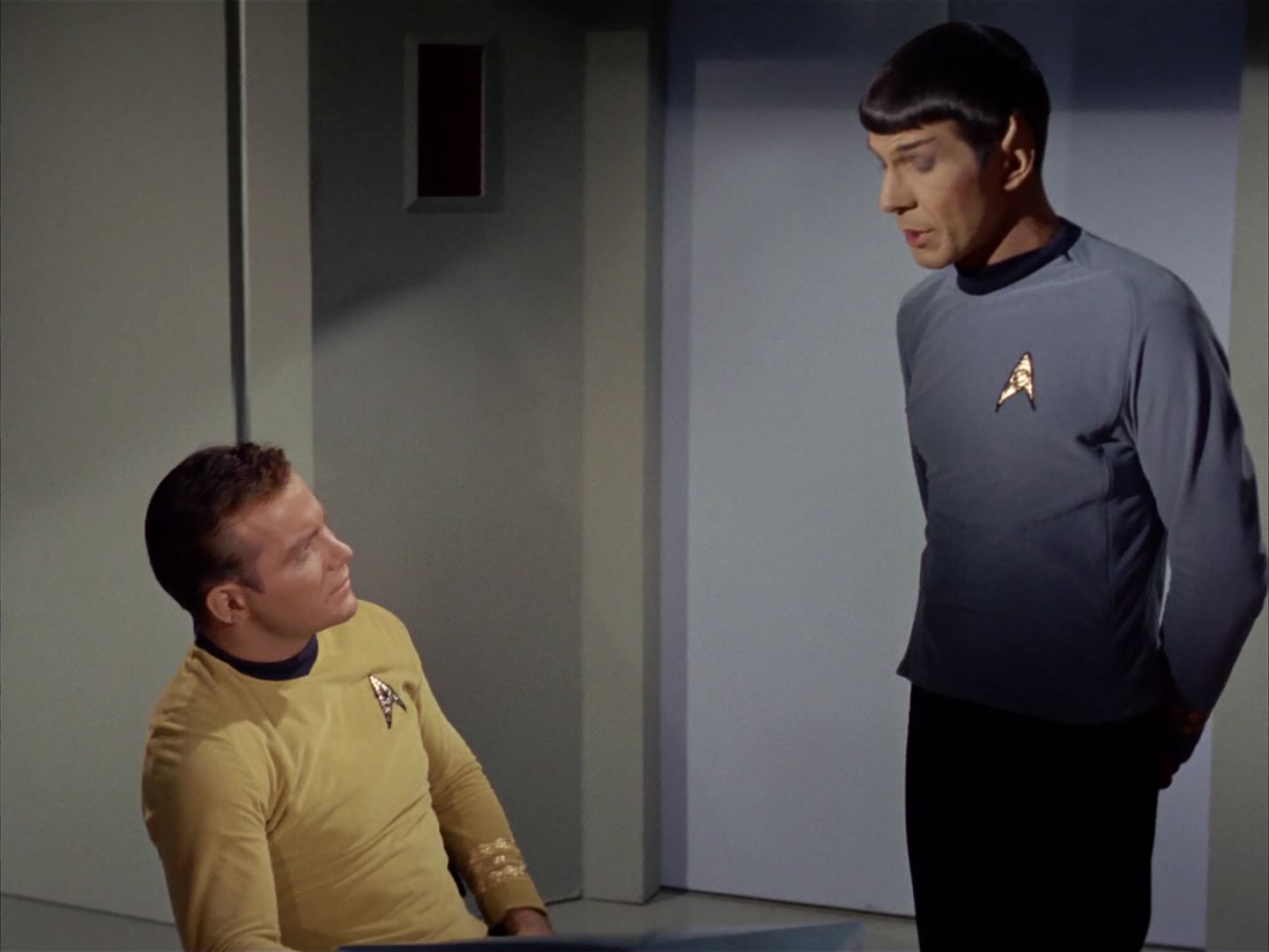 ariane179254_StarTrek_1x13_TheConscienceOfTheKing_0440.jpg
