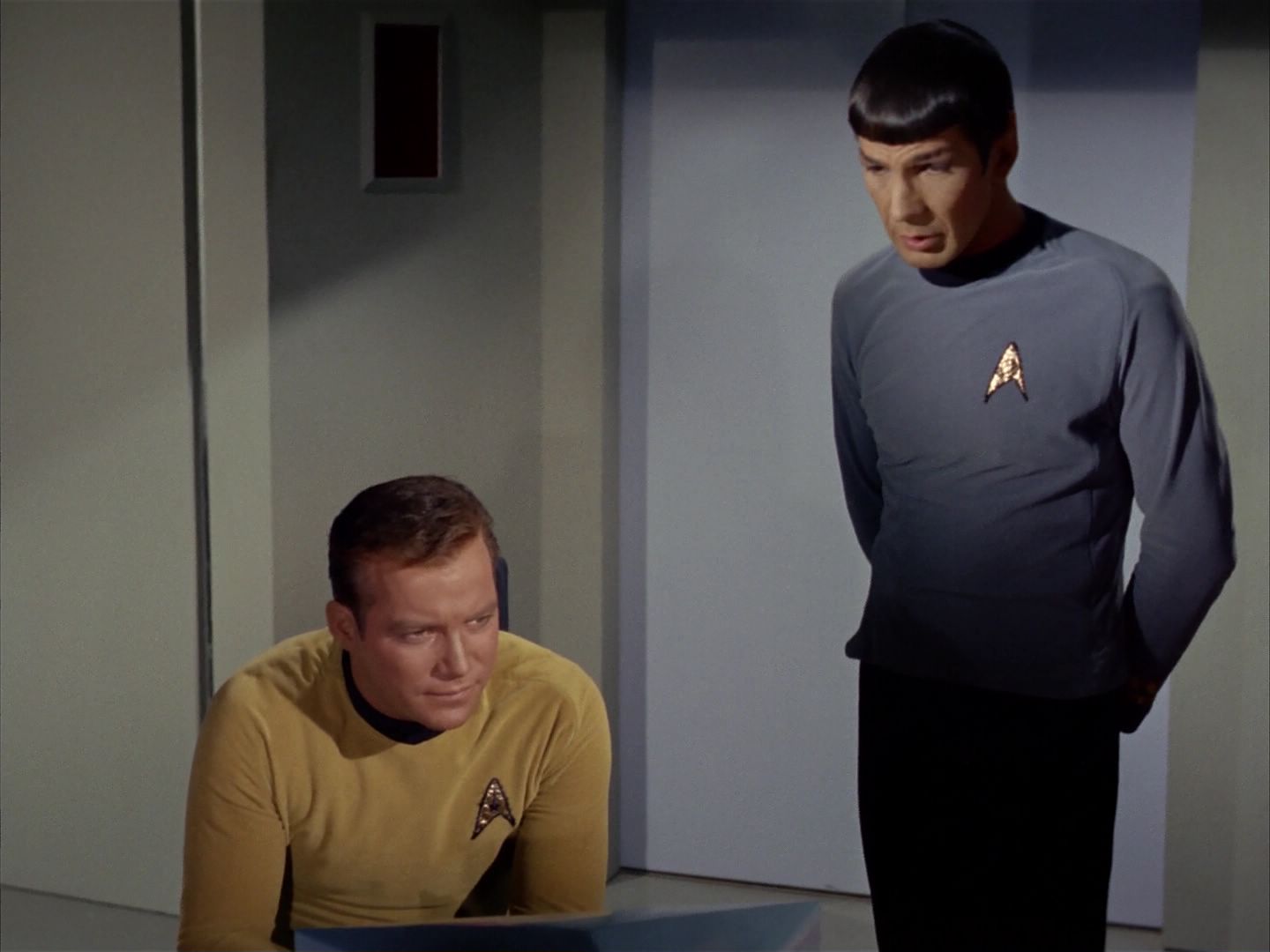 ariane179254_StarTrek_1x13_TheConscienceOfTheKing_0448.jpg