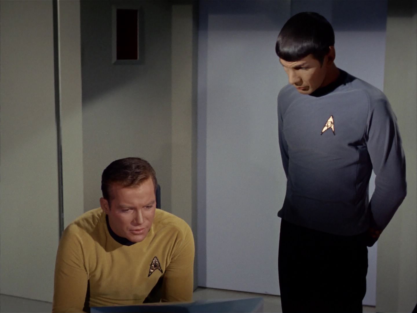 ariane179254_StarTrek_1x13_TheConscienceOfTheKing_0452.jpg
