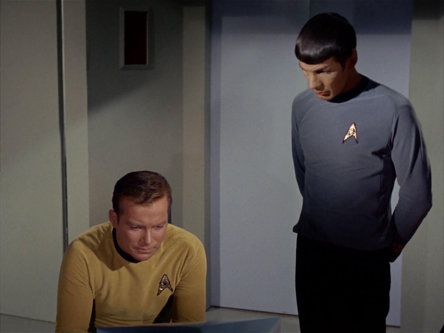 ariane179254_StarTrek_1x13_TheConscienceOfTheKing_0454.jpg