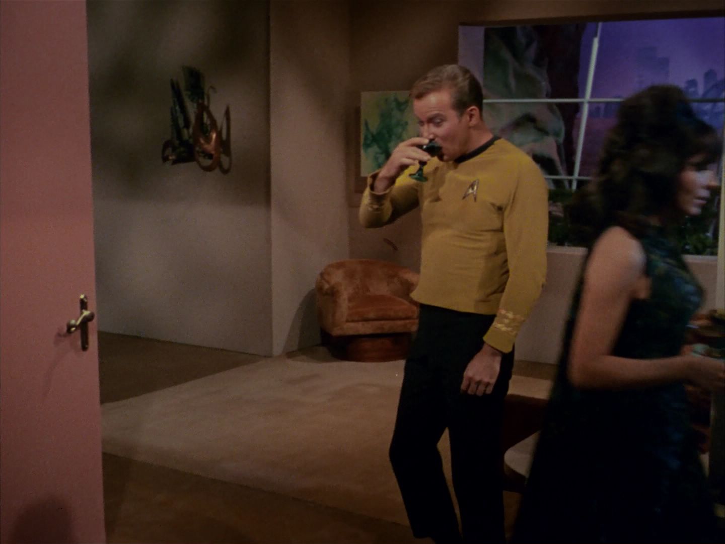 ariane179254_StarTrek_1x13_TheConscienceOfTheKing_0476.jpg