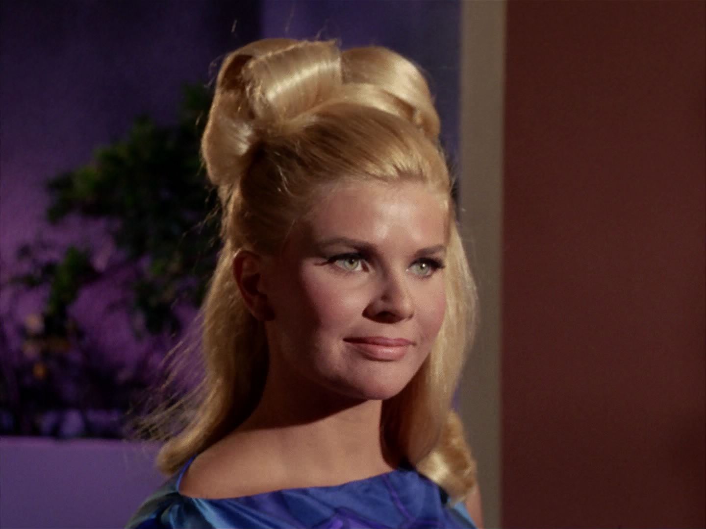 ariane179254_StarTrek_1x13_TheConscienceOfTheKing_0491.jpg