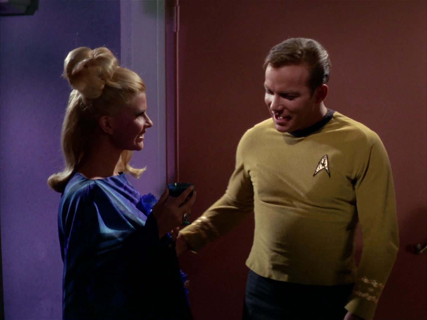 ariane179254_StarTrek_1x13_TheConscienceOfTheKing_0510.jpg