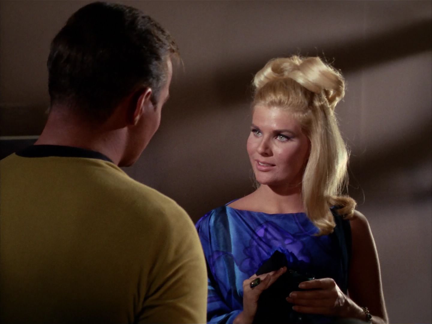 ariane179254_StarTrek_1x13_TheConscienceOfTheKing_0548.jpg