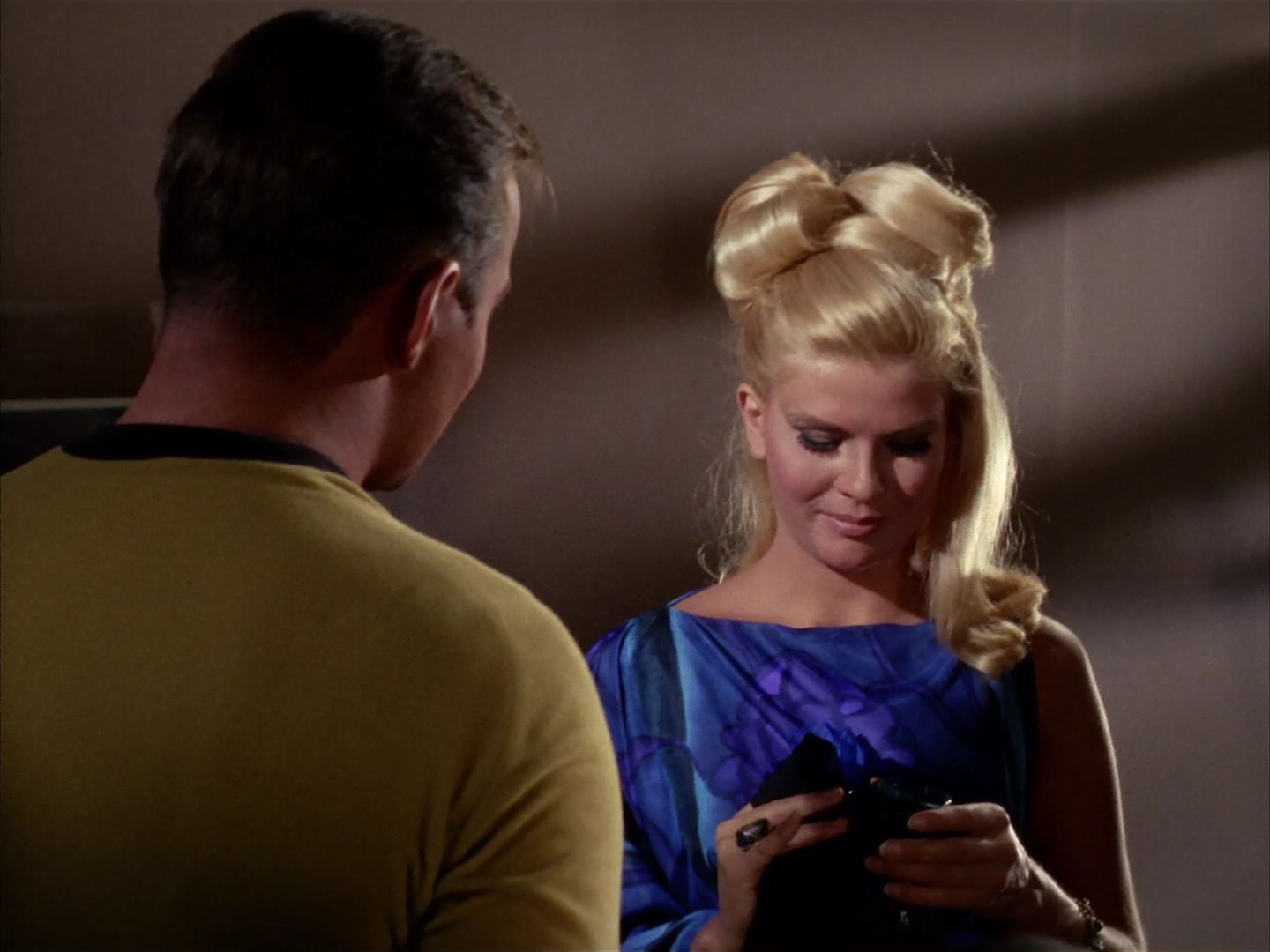 ariane179254_StarTrek_1x13_TheConscienceOfTheKing_0550.jpg