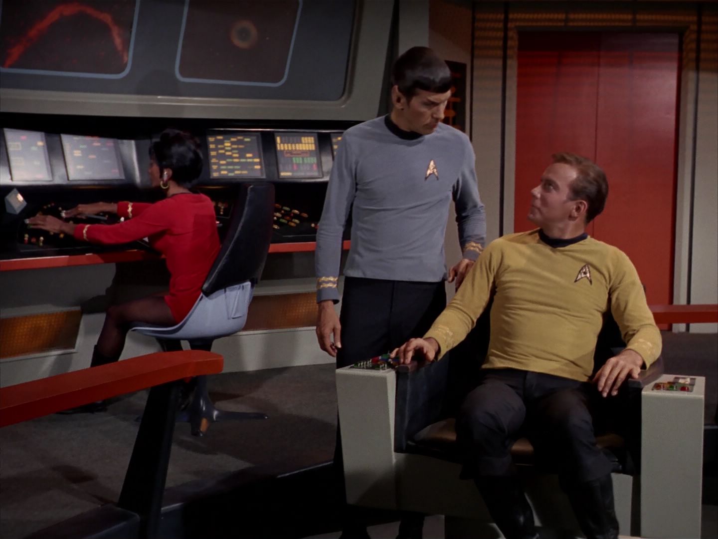 ariane179254_StarTrek_1x13_TheConscienceOfTheKing_0865.jpg