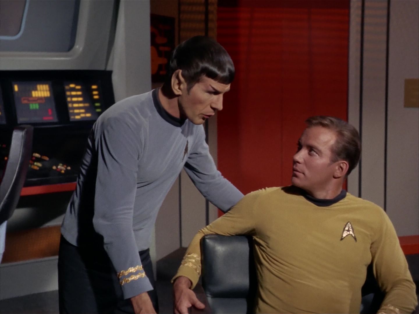 ariane179254_StarTrek_1x13_TheConscienceOfTheKing_0881.jpg