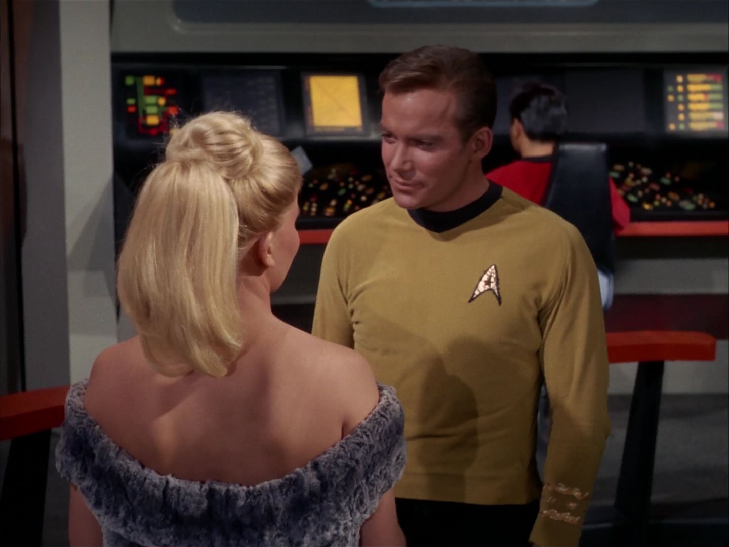 ariane179254_StarTrek_1x13_TheConscienceOfTheKing_0925.jpg