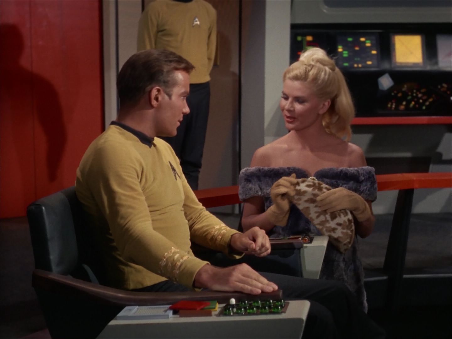 ariane179254_StarTrek_1x13_TheConscienceOfTheKing_0946.jpg