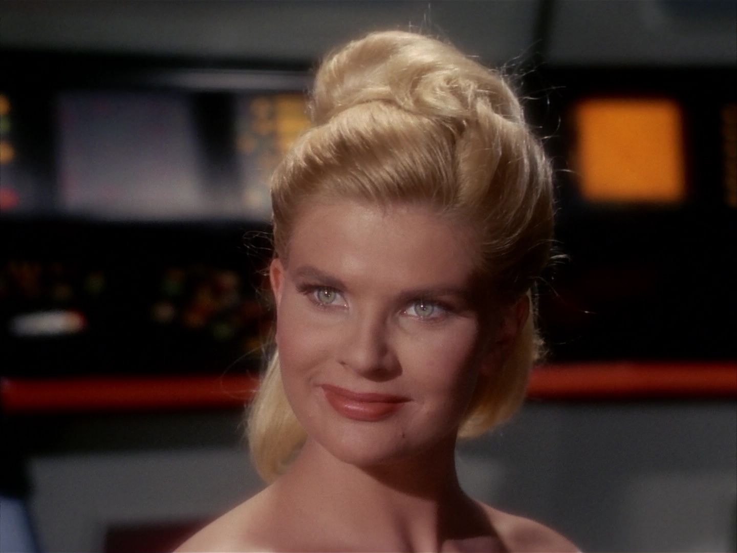 ariane179254_StarTrek_1x13_TheConscienceOfTheKing_0962.jpg