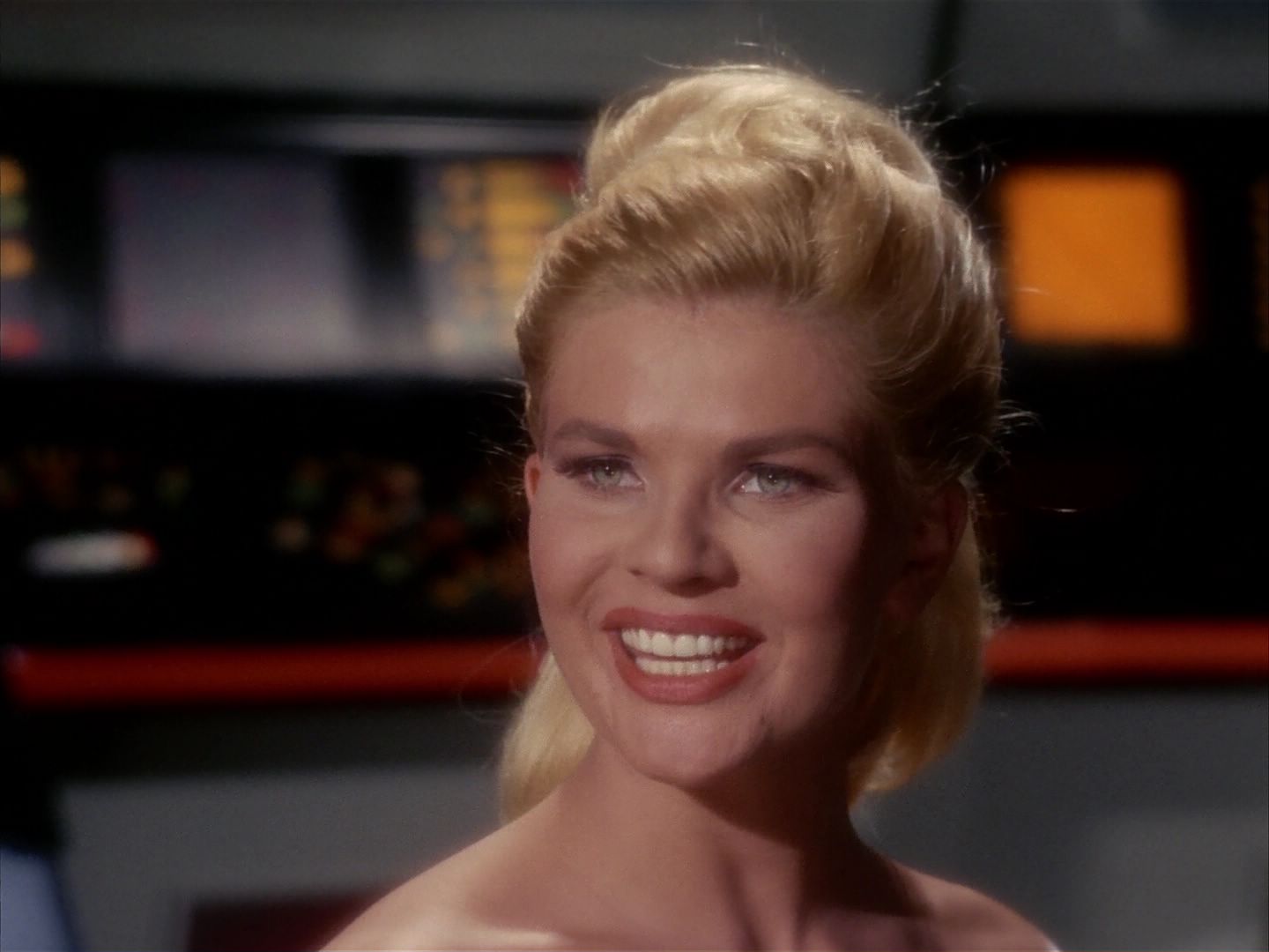 ariane179254_StarTrek_1x13_TheConscienceOfTheKing_0980.jpg