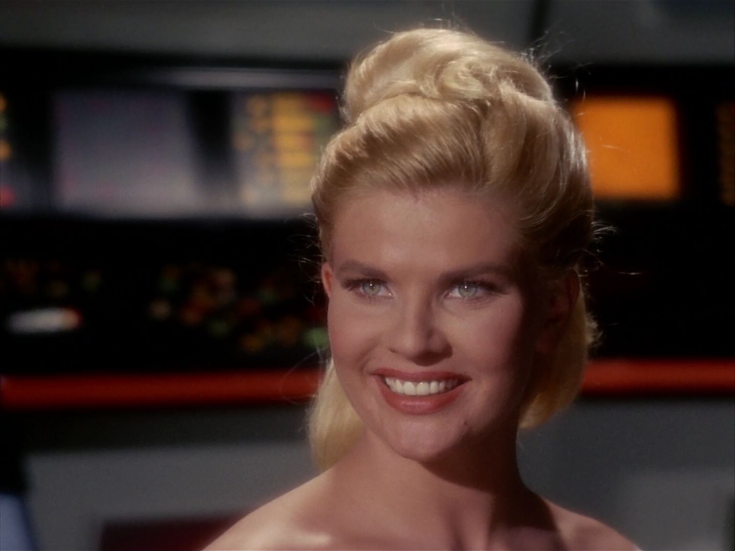 ariane179254_StarTrek_1x13_TheConscienceOfTheKing_0981.jpg
