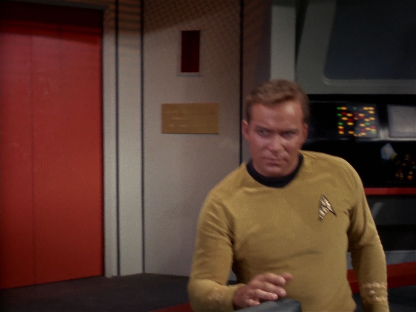 ariane179254_StarTrek_1x13_TheConscienceOfTheKing_1010.jpg