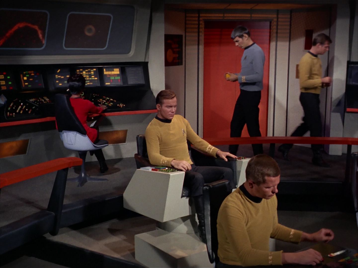 ariane179254_StarTrek_1x13_TheConscienceOfTheKing_1052.jpg