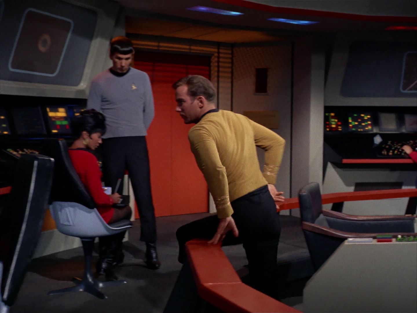 ariane179254_StarTrek_1x13_TheConscienceOfTheKing_1069.jpg