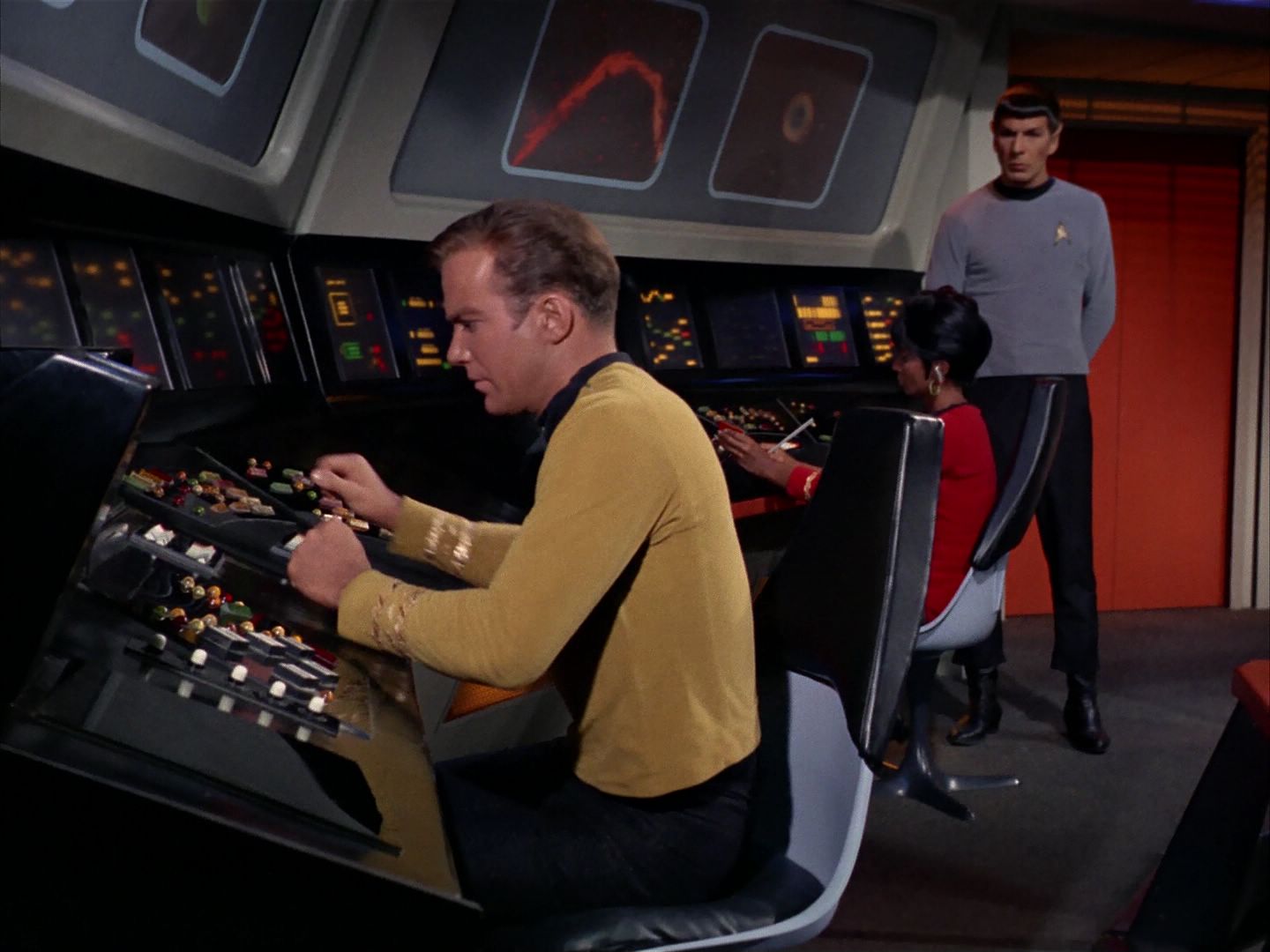 ariane179254_StarTrek_1x13_TheConscienceOfTheKing_1075.jpg