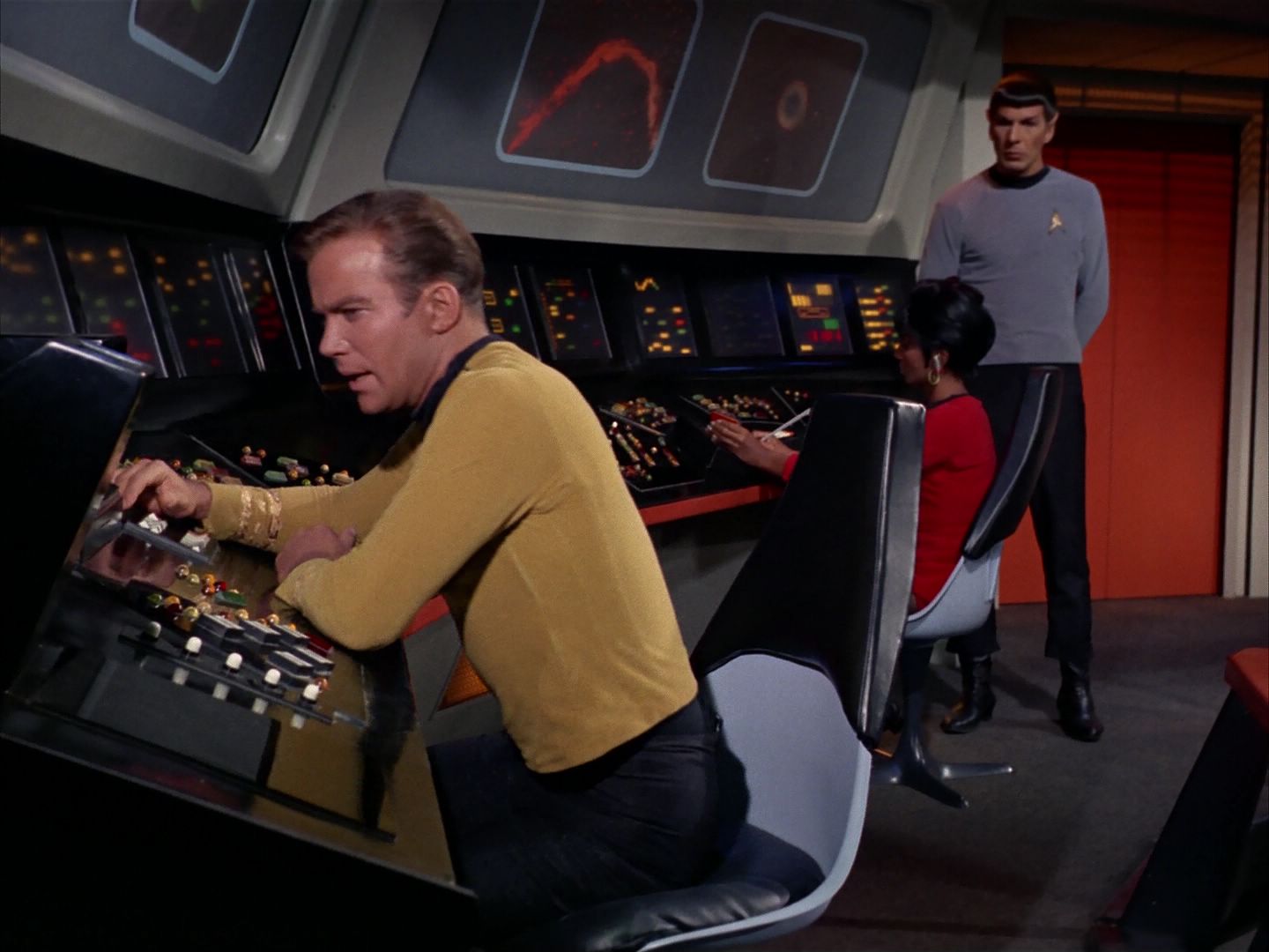 ariane179254_StarTrek_1x13_TheConscienceOfTheKing_1076.jpg