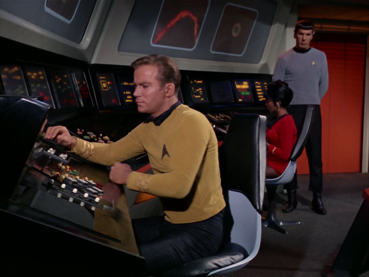ariane179254_StarTrek_1x13_TheConscienceOfTheKing_1126.jpg