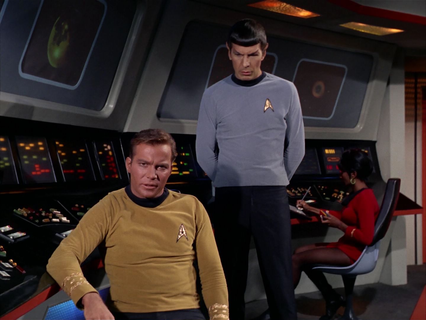 ariane179254_StarTrek_1x13_TheConscienceOfTheKing_1137.jpg