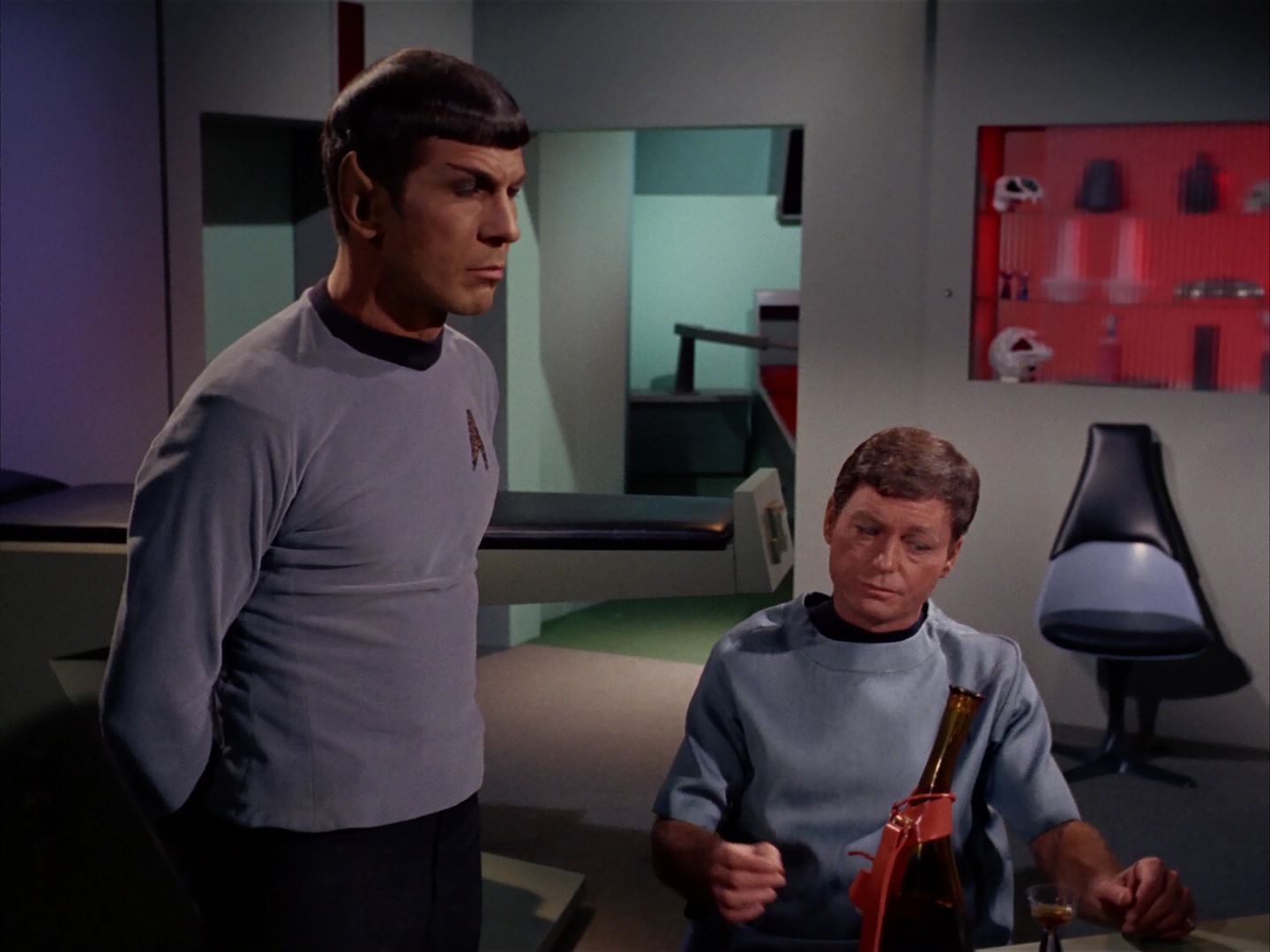ariane179254_StarTrek_1x13_TheConscienceOfTheKing_1211.jpg