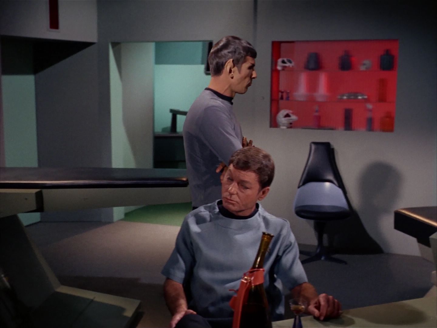 ariane179254_StarTrek_1x13_TheConscienceOfTheKing_1221.jpg