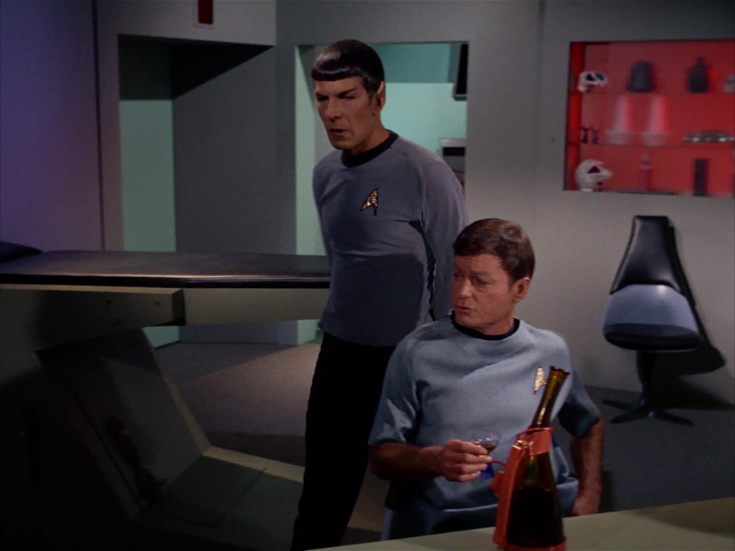 ariane179254_StarTrek_1x13_TheConscienceOfTheKing_1236.jpg